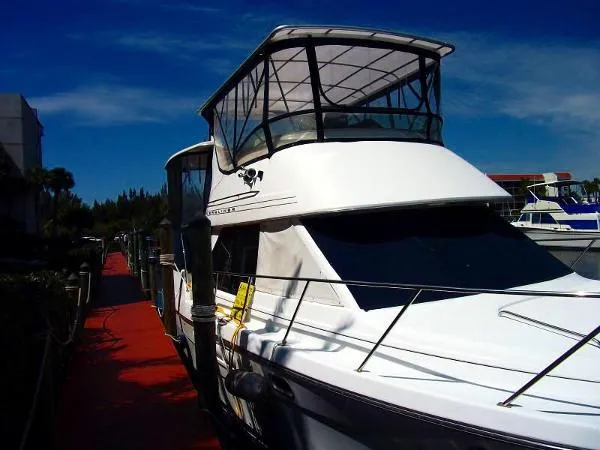 Slide: The Image of Bayliner 4087 aft cabin cockpit MY 1999 - 6