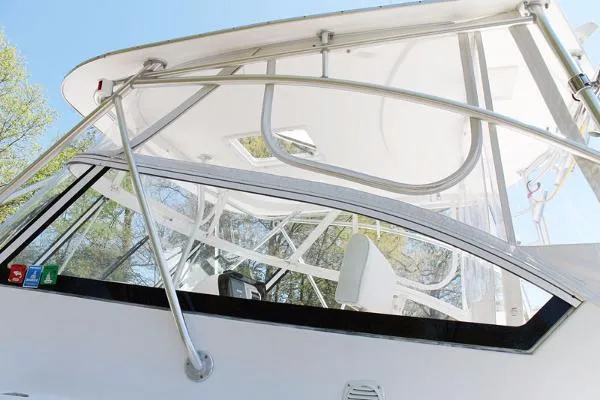 Slide: The Image of Luhrs 28 Open 2006 - 6
