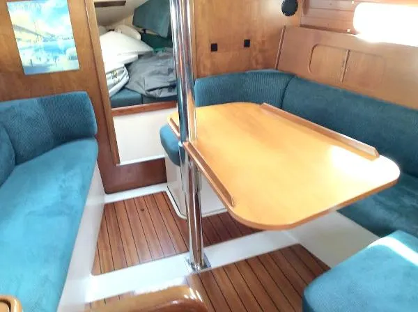 Slide: The Image of Beneteau 321 2000 - 2