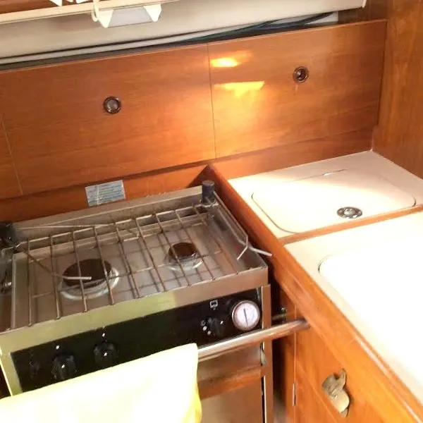 Slide: The Image of Beneteau 321 2000 - 6