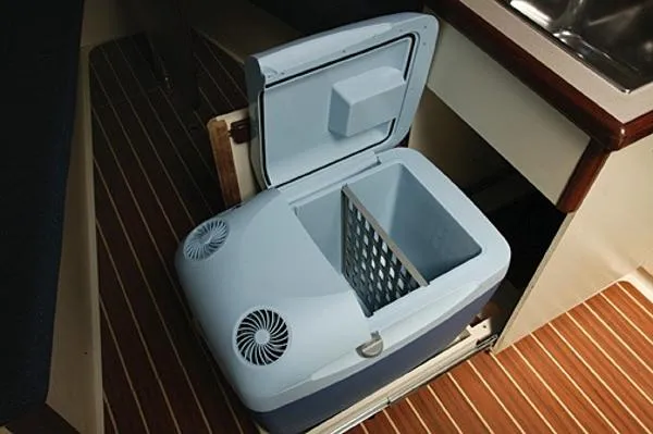 Slide: The Image of Hunter 27 2008 - 3