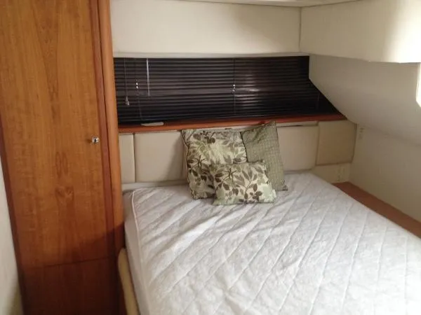 Slide: The Image of Silverton 392 Motor Yacht 2001 - 5