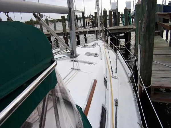 Slide: The Image of Beneteau 343 Sloop 2007 - 4