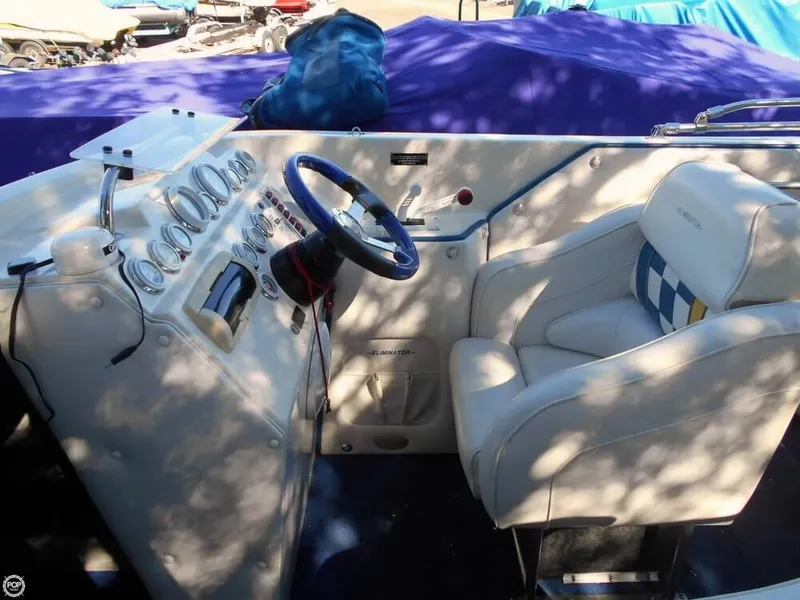 Slide: The Image of Eliminator 28 Daytona 1999 - 6