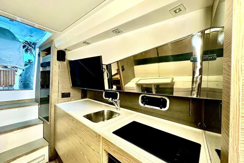 Slide: The Image of 2018 AZIMUT 40 VERVE - Image 19 - 19