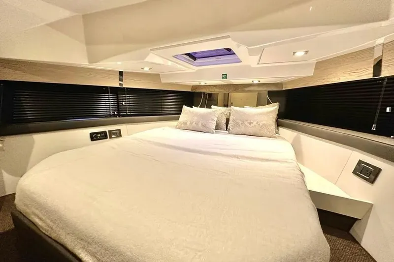 Slide: The Image of 2018 AZIMUT 40 VERVE - Image 22 - 22