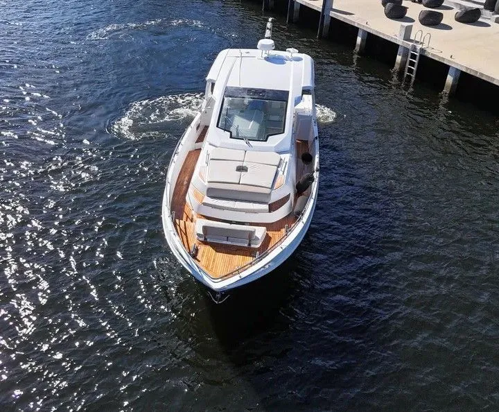 Slide: The Image of 2018 AZIMUT 40 VERVE - Image 7 - 7