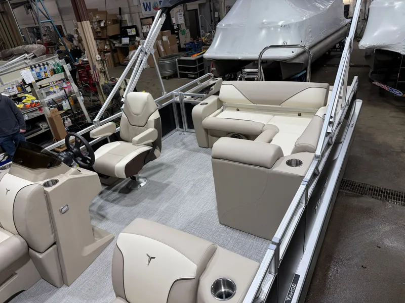 Slide: The Image of Tahoe Sport 2180 Swingback (VRB) & Honda 4-Stroke EFI 2026 - 3