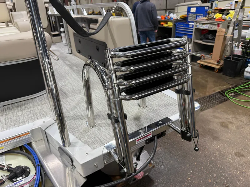 Slide: The Image of Tahoe Sport 2180 Swingback (VRB) & Honda 4-Stroke EFI 2026 - 41