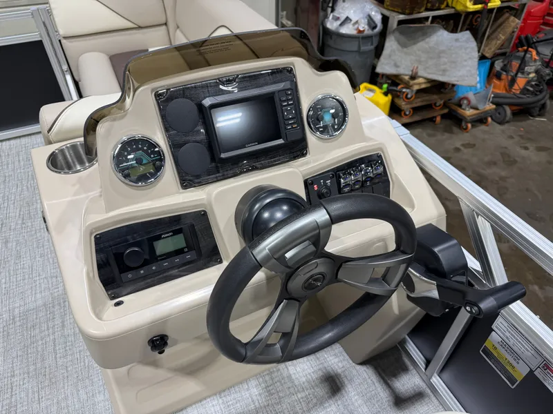 Slide: The Image of Tahoe Sport VRB 2180 Swingback & 4-Stroke $31995 2026 - 11