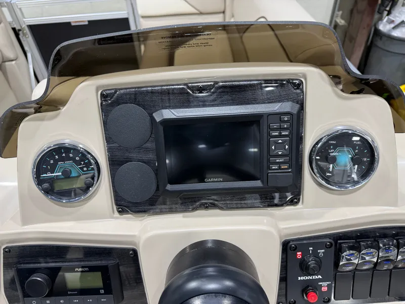 Slide: The Image of Tahoe Sport VRB 2180 Swingback & 4-Stroke $31995 2026 - 13