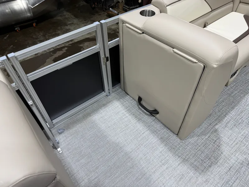 Slide: The Image of Tahoe Sport VRB 2180 Swingback & 4-Stroke $31995 2026 - 26