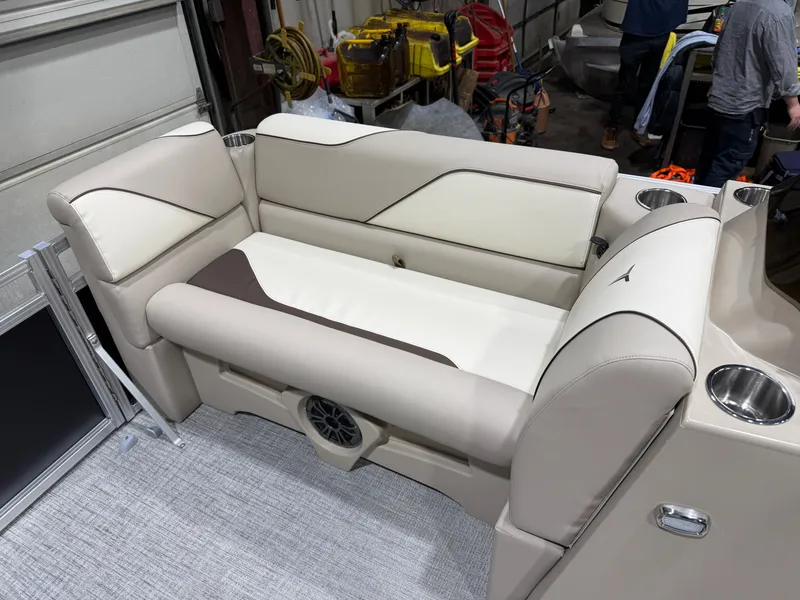 Slide: The Image of Tahoe Sport VRB 2180 Swingback & 4-Stroke $31995 2026 - 29