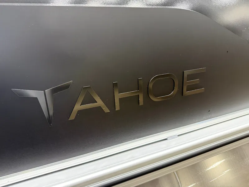 Slide: The Image of Tahoe Sport VRB 2180 Swingback & 4-Stroke $31995 2026 - 37