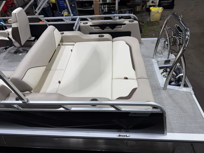 Slide: The Image of Tahoe Sport VRB 2180 Swingback & 4-Stroke $31995 2026 - 4