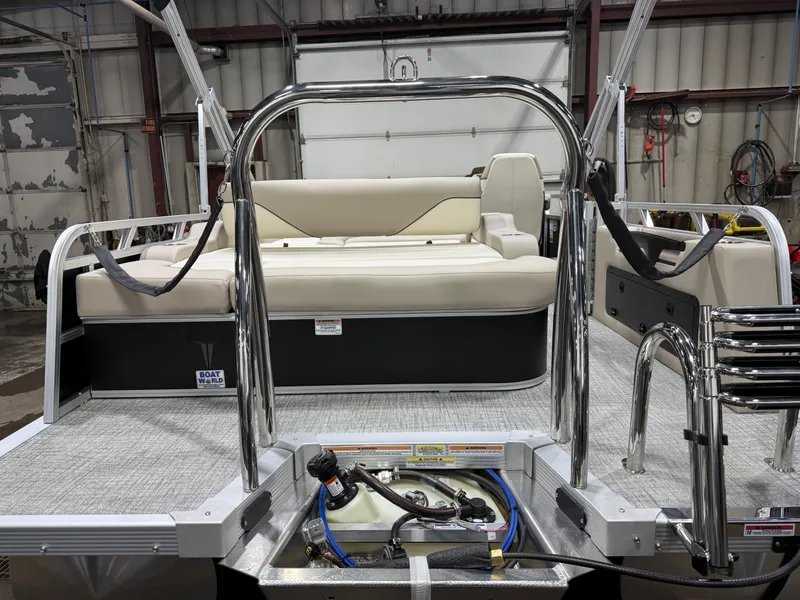 Slide: The Image of Tahoe Sport VRB 2180 Swingback & 4-Stroke $31995 2026 - 42