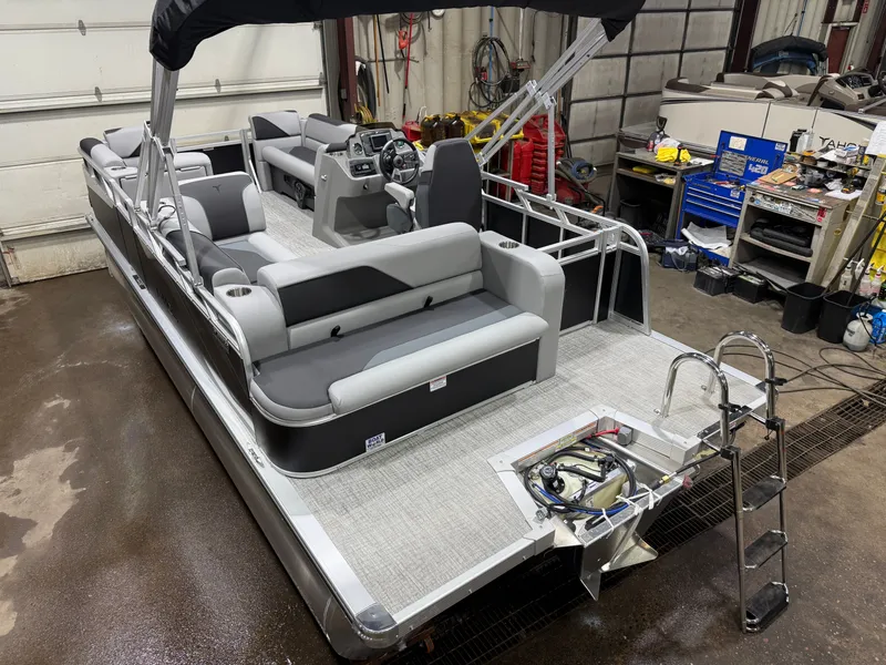 Slide: The Image of Tahoe Sport 1980 Cruise Rear Bench (CRB) & Honda 4-Stroke EFI 2026 - 44