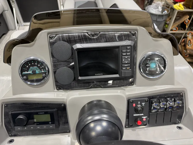 Slide: The Image of Tahoe Sport CRB 1980 Cruise Rear Bench 2026 - 13