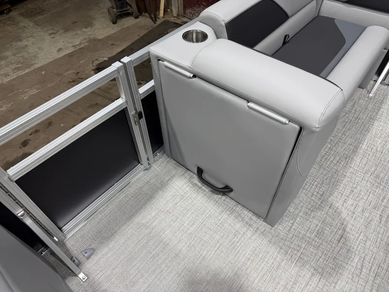 Slide: The Image of Tahoe Sport CRB 1980 Cruise Rear Bench 2026 - 24