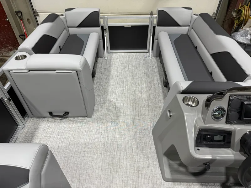 Slide: The Image of Tahoe Sport CRB 1980 Cruise Rear Bench 2026 - 26