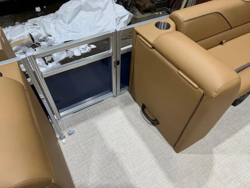 Slide: The Image of Tahoe Sport 2180 Swingback (VRB) & Honda 4-Stroke EFI 2026 - 26