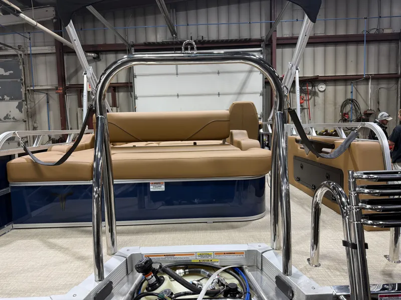 Slide: The Image of Tahoe Sport 2180 Swingback (VRB) & Honda 4-Stroke EFI 2026 - 40