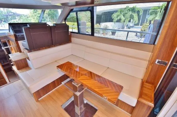 Slide: The Image of Sealine F45 F49 2013 - 5