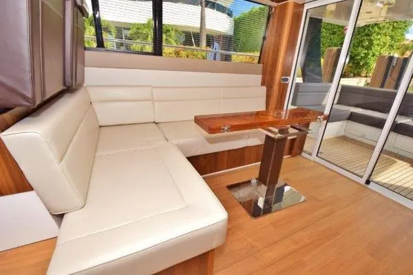 Slide: The Image of Sealine F45 F49 2013 - 7