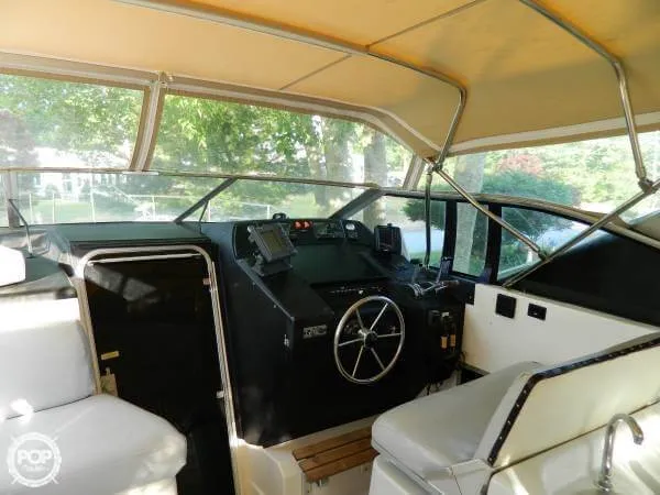 Slide: The Image of Bayliner 3450 Avanti Sunbridge 1988 - 6