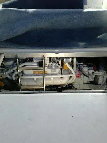 Slide: The Image of Sea Ray 420 LIMITED EDITION Sundancer 1990 - 11