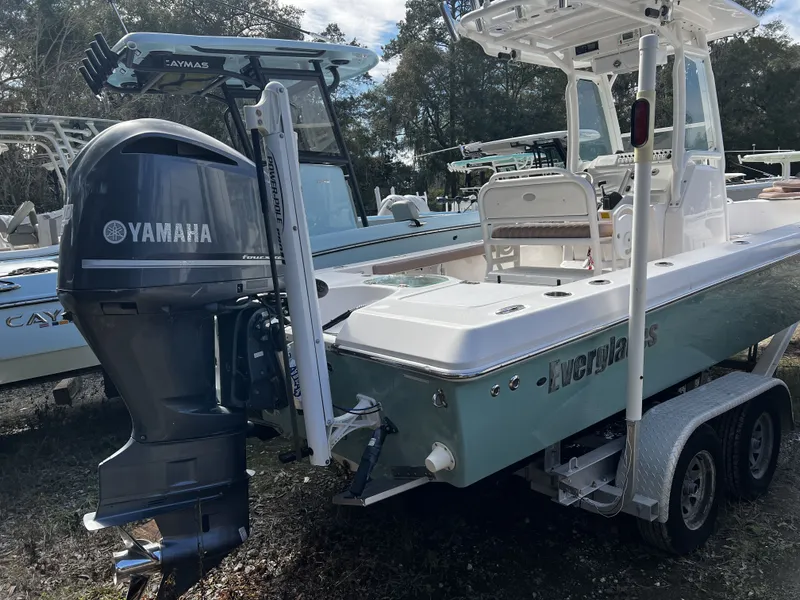 Slide: The Image of Everglades 243 Center Console 2013 - 11