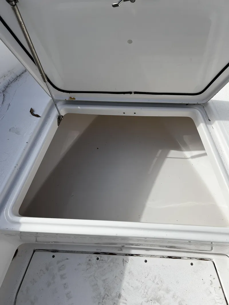 Slide: The Image of Everglades 243 Center Console 2013 - 7