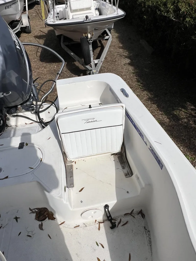 Slide: The Image of Pioneer 22 Bay Sport 2007 - 6