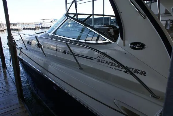 Slide: The Image of Sea Ray 360 Sundancer 2004 - 8