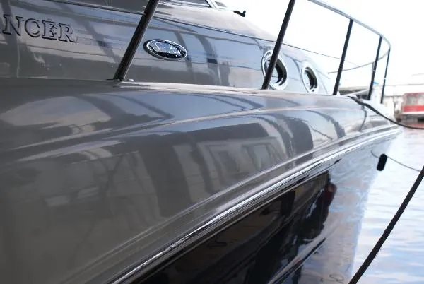 Slide: The Image of Sea Ray 360 Sundancer 2004 - 9