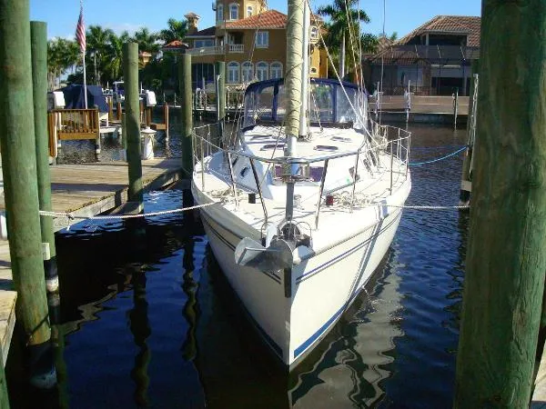 Slide: The Image of Catalina 387 Wing Keel 2009 - 1
