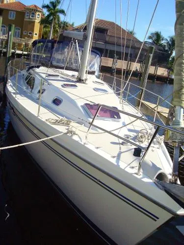 Slide: The Image of Catalina 387 Wing Keel 2009 - 2