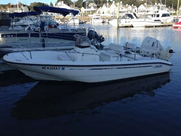 Slide: The Image of Boston Whaler Dauntless 18 (new power) 1998 - 0