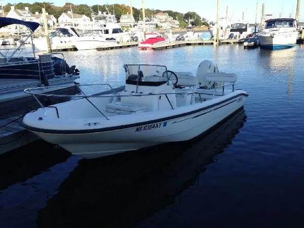 Slide: The Image of Boston Whaler Dauntless 18 (new power) 1998 - 1