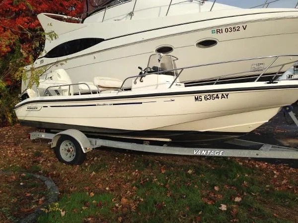 Slide: The Image of Boston Whaler Dauntless 18 (new power) 1998 - 5