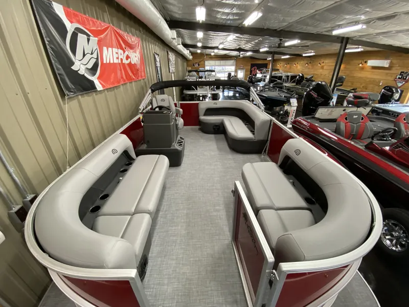 Slide: The Image of Sun Tracker Party Barge 16 DLX 2026 - 31