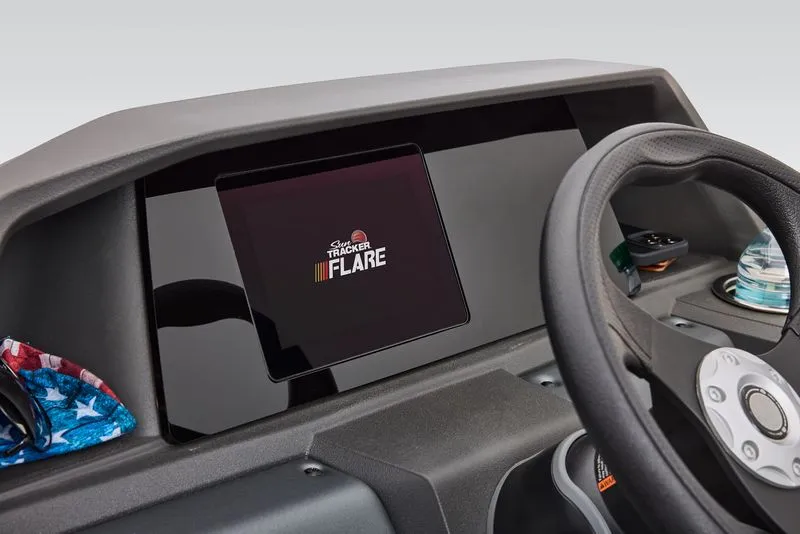 Slide: The Image of Sun Tracker Party Barge 18 DLX 2026 - 11