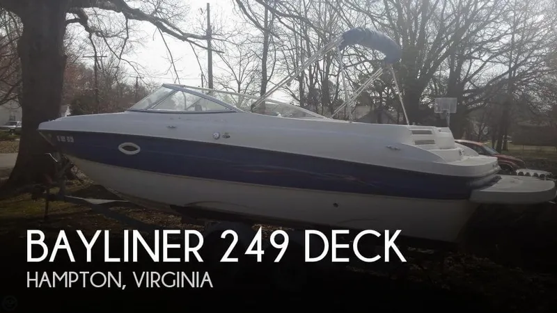 Slide: The Image of Bayliner 249 Deck 2006 - 0