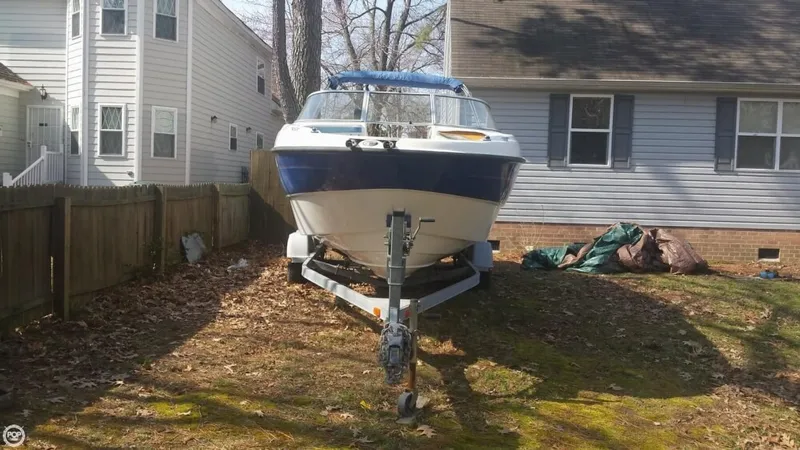 Slide: The Image of Bayliner 249 Deck 2006 - 8