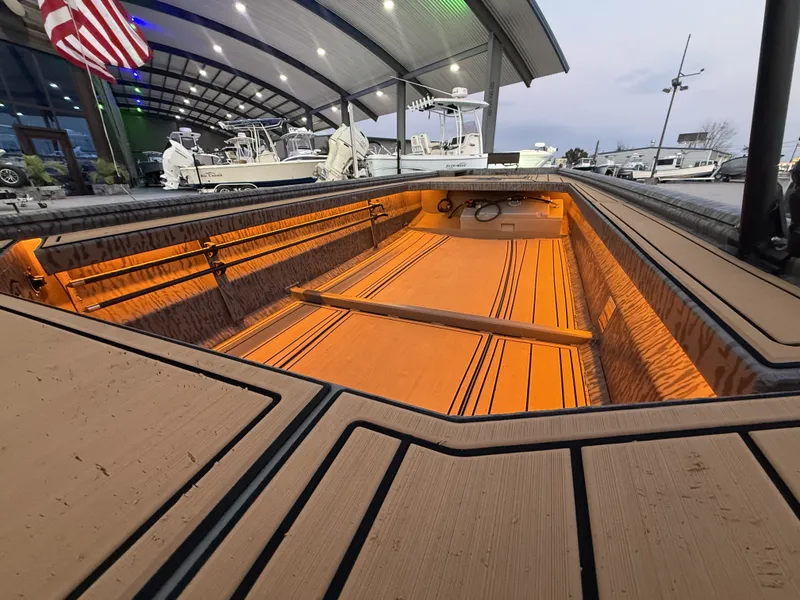 Slide: The Image of Gator-Tail 18x54 Extreme 2023 - 11