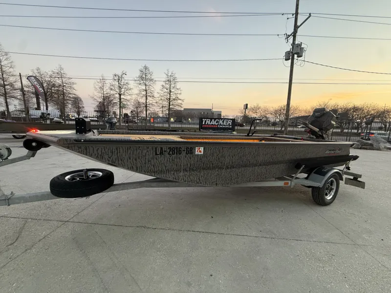 Slide: The Image of Gator-Tail 18x54 Extreme 2023 - 14