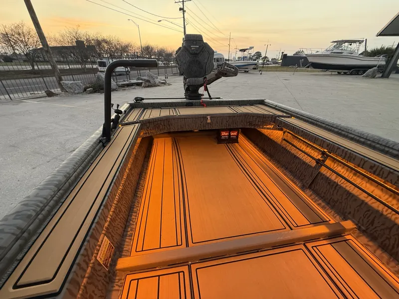 Slide: The Image of Gator-Tail 18x54 Extreme 2023 - 3