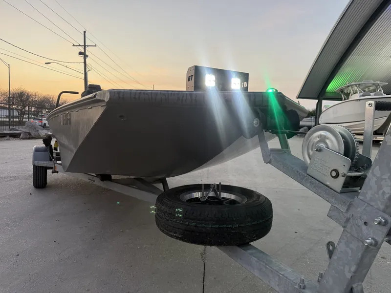 Slide: The Image of Gator-Tail 18x54 Extreme 2023 - 5