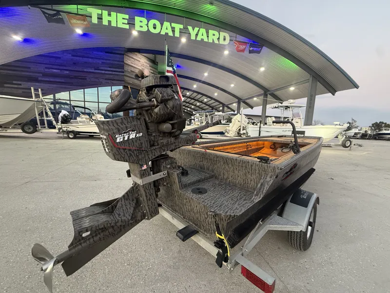 Slide: The Image of Gator-Tail 18x54 Extreme 2023 - 6