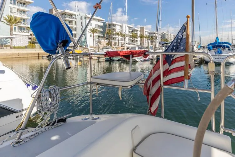 Slide: The Image of 2004 Catalina 320 - Image 10 - 10